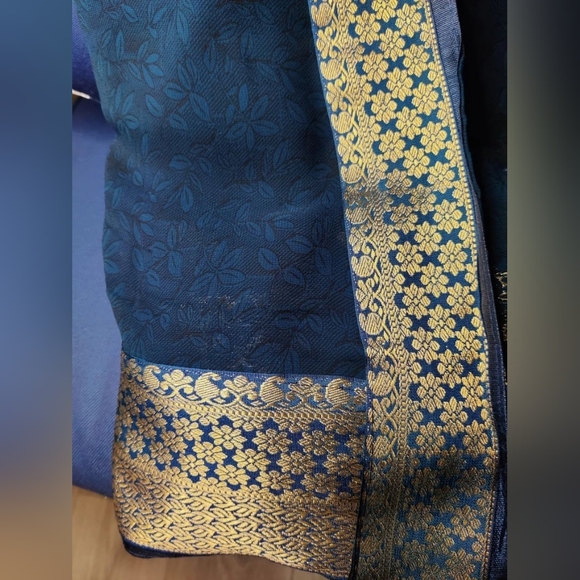 Pavani Blue & Gold Saree / Sari - Indian Wear, South Asian - Picture 2 of 3